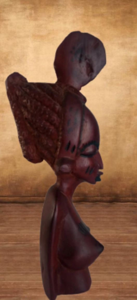 Busto mujer afrianacana tallado en madera