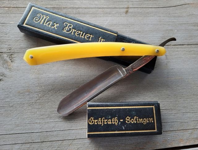 Antigua navaja de afeitar alemana