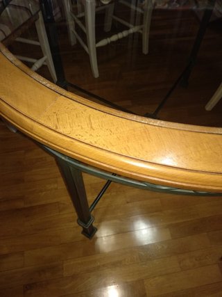 Mesa redonda madera y cristal y forja