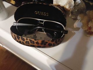 Gafas de mujer marca GUESS 