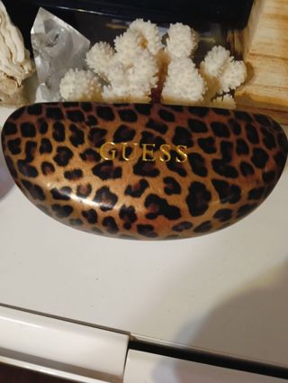 Gafas de mujer marca GUESS 
