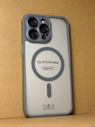 Custodia grigia per Iphone 15 Pro Max