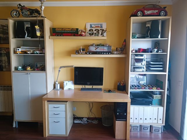 Mesa escritorio+ cajonera