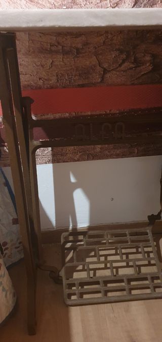 Mesa Máquina Coser "Alfa"