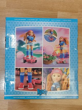Nancy con Hoverboard