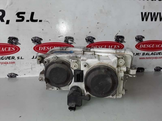 Faro derecho Volvo V40 familiar año 2002