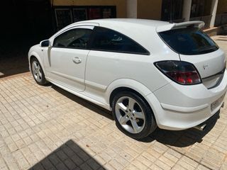 Opel Gtc sport 150 2008