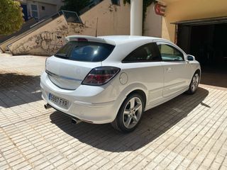 Opel Gtc sport 150 2008