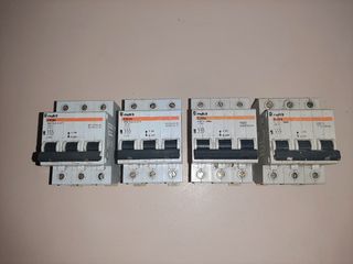 Interruptores Magnetotermicos  trifásicos Merlín G