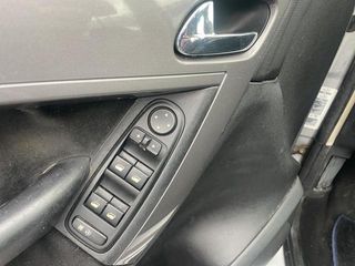 Citroen Grand C4 Picasso 1.6 HDI SX 80 kW (110 CV)