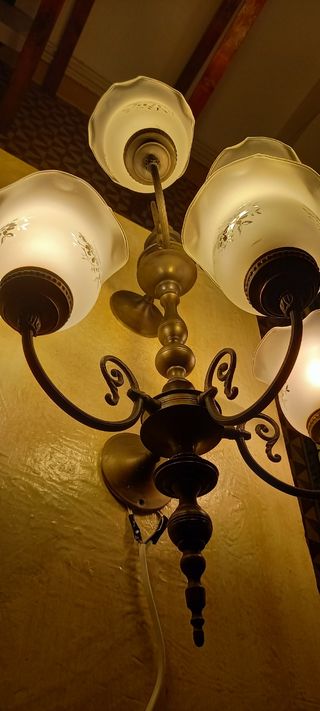 Lámpara aplique pared de bronce en perfecto estado