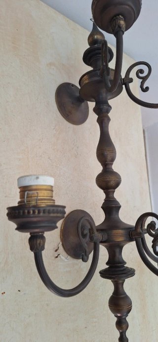 Lámpara aplique pared de bronce en perfecto estado