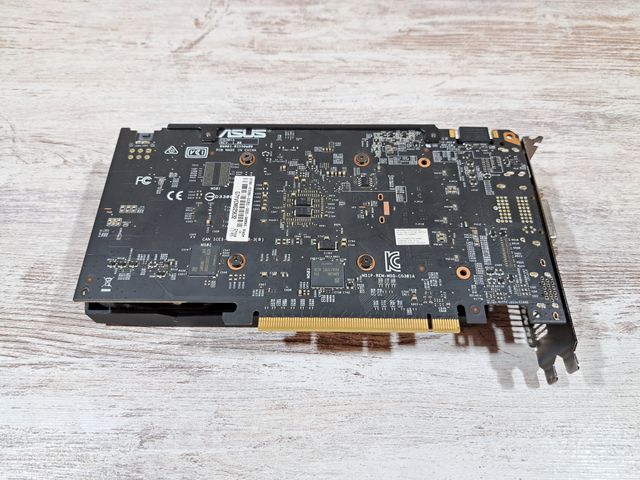 Nvidia GTX 950 OC 2GB DDR5 (ASUS STRIX)