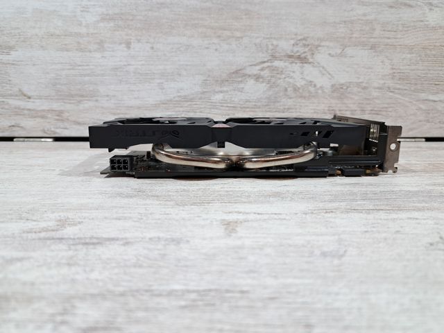 Nvidia GTX 950 OC 2GB DDR5 (ASUS STRIX)
