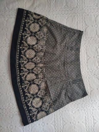 Minifalda Stradivarius nueva