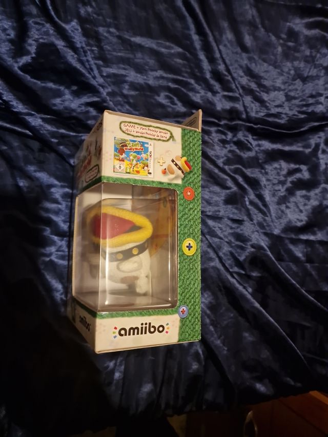 Yoshi's Wooly World Poochy Ed Amiibo 3DS