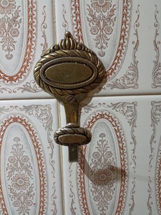 Perchero de pared antiguo