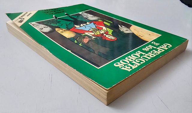 LIBRO CAPERUCITA Y LOS LOBOS Umbral 1976