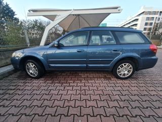 Subaru Outback 2004