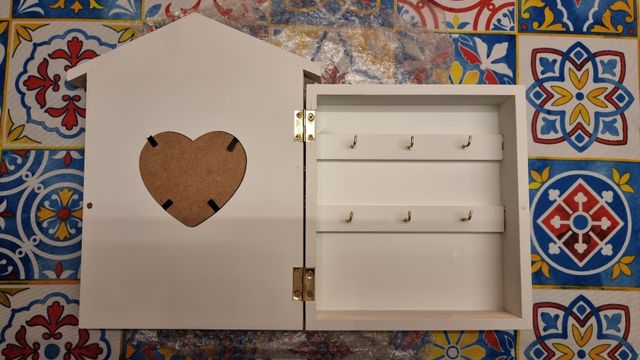 Casetta porta chiavi in legno