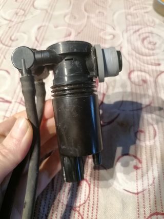 Pompa lavaggio cristalli Ford Fiesta