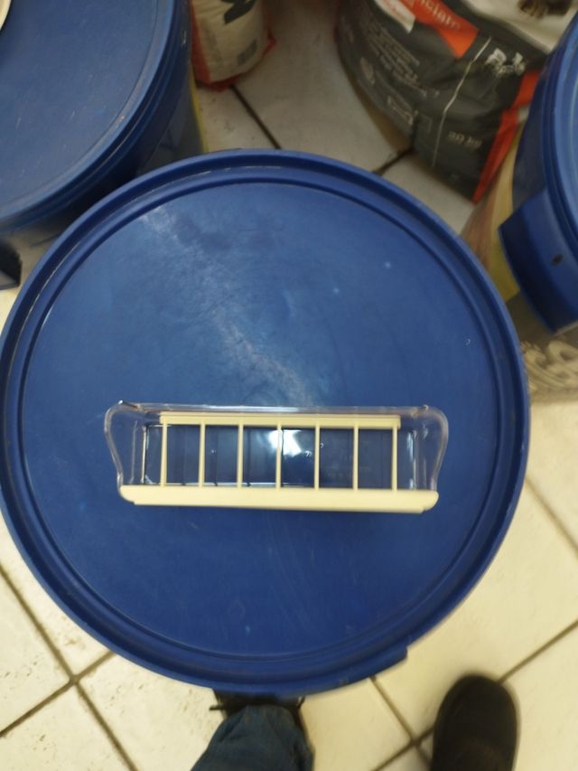 Mangiatoie per gabbie dei uccelli