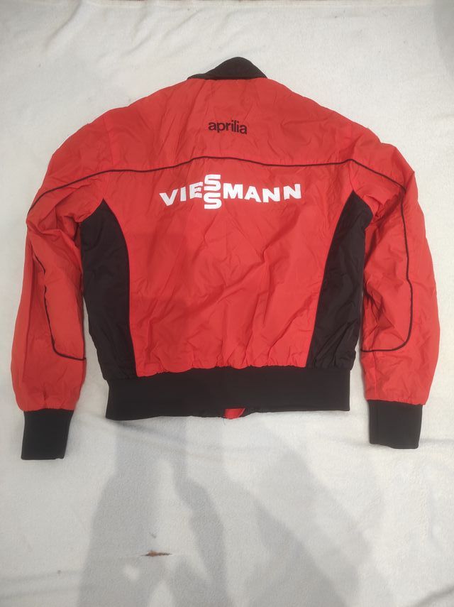 Chaqueta Boxeur des Rues Aprilia roja
