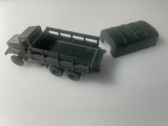 CAMION MILITAR GMC M-211 USA ESCALA HO 1/86 EKO