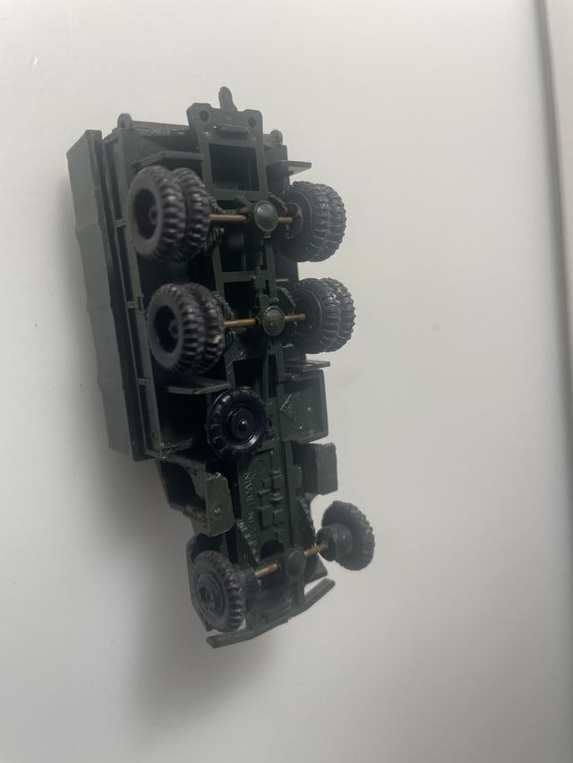 CAMION MILITAR GMC M-211 USA ESCALA HO 1/86 EKO