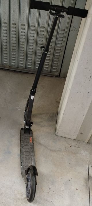 Monopattino pieghevole alluminio nero