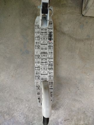 Monopattino pieghevole alluminio bianco