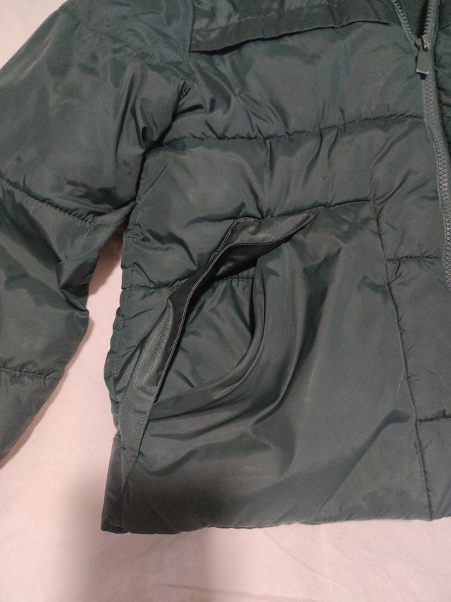 Abrigo verde oscuro talla 9-10 Kids