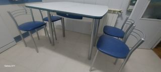 Conjunto de mesa abatible cocina y 4 sillas