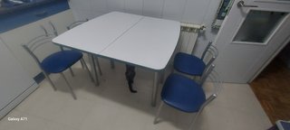 Conjunto de mesa abatible cocina y 4 sillas