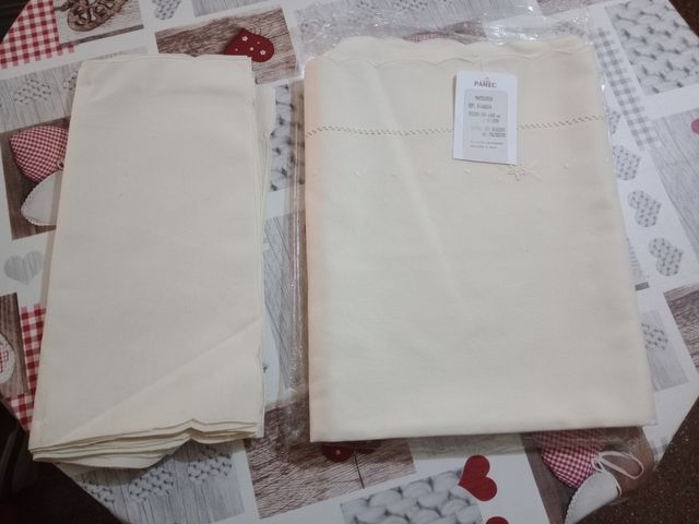 Mantel y cubre para mesa