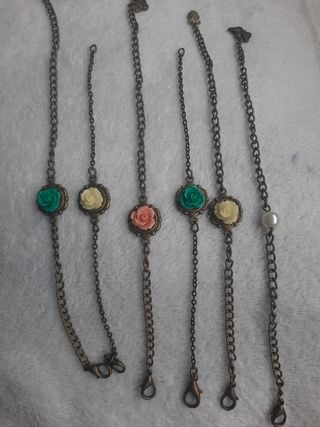 Pulseras bisutería 
