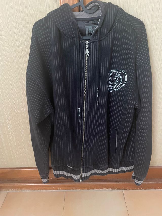 Sudadera Electric negra - Talla L