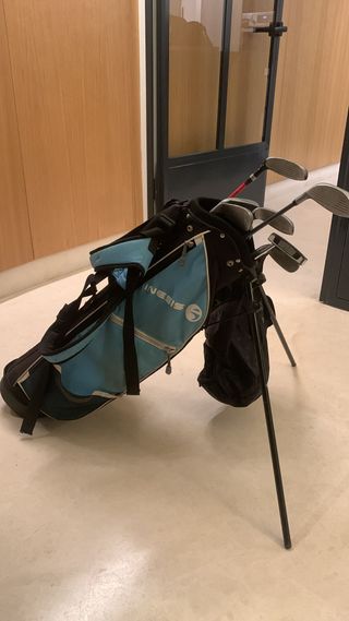 Bolsa de palos golf niño 12 años aprox.