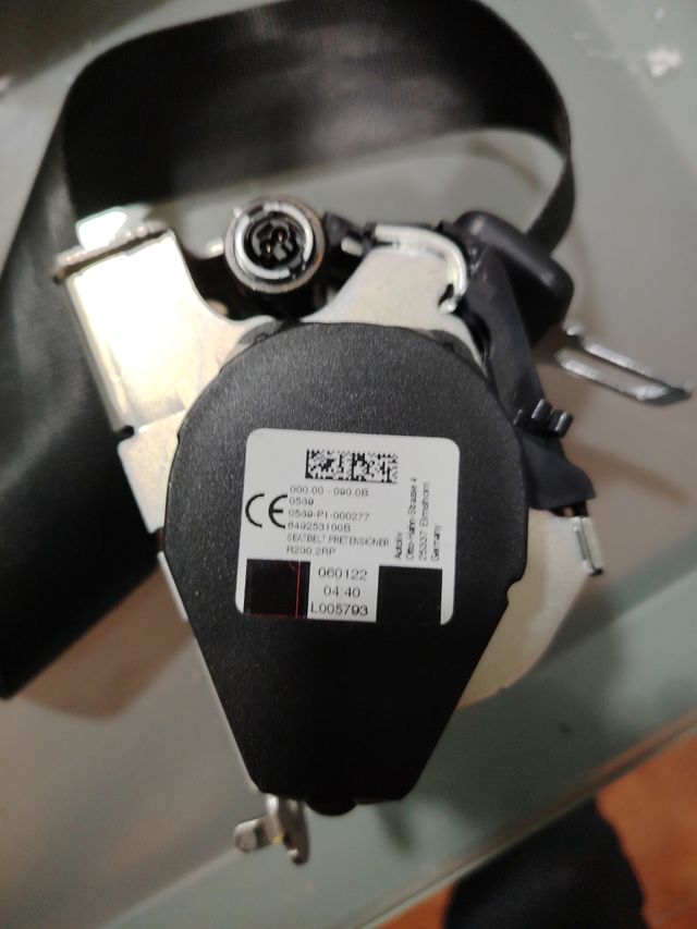 Pretensor cinturón dacia sandero