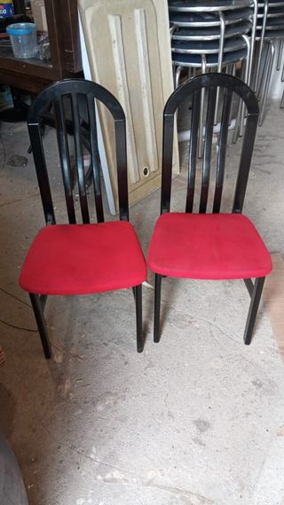 SILLAS Y MESAS