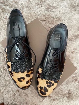 Zapatos leopardo