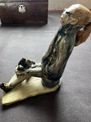 FIGURA NIÑA CON PERRO BARRO VIDRIADO