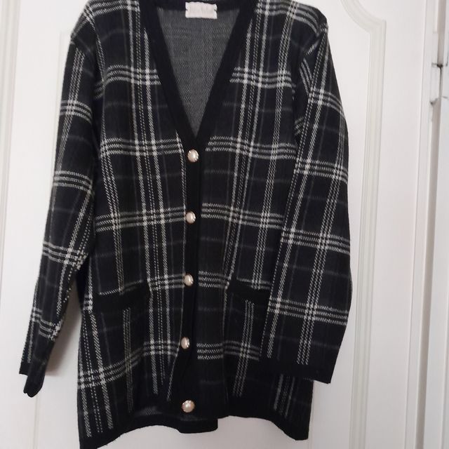 Giacca in lana con bottoni  gioiello