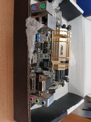 Asus n3050i-c placa base con cpu n3050