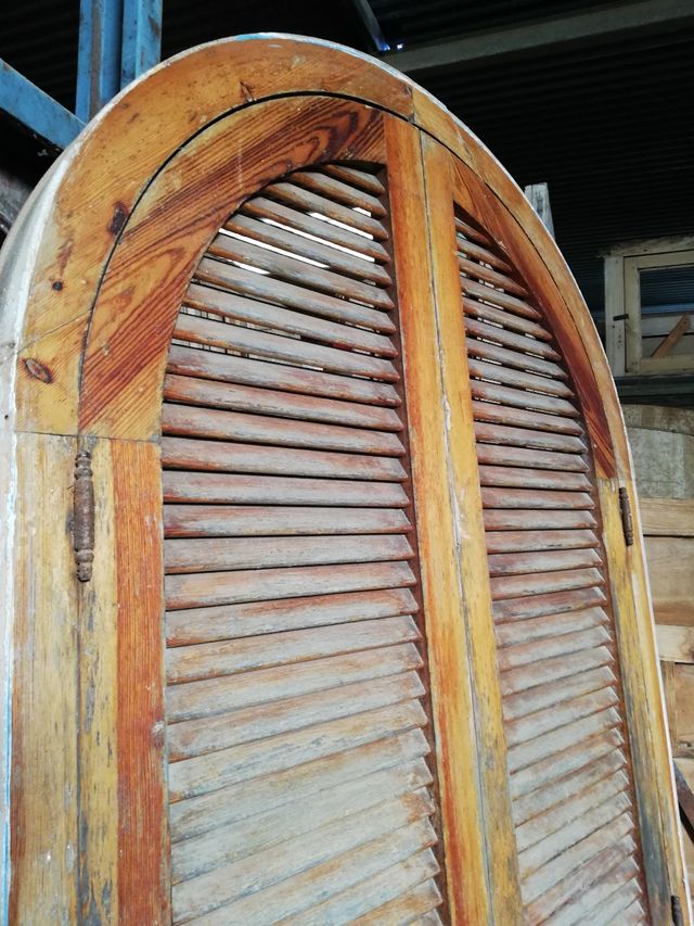 PUERTA INTERIOR ANTIGUA CON TRAGALUZ