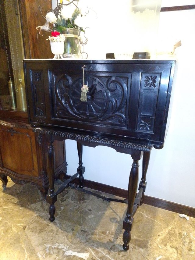 Bargueño, arcón recibidor