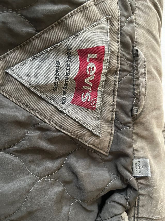 Cazadora Levis Verde Oliva Talla L