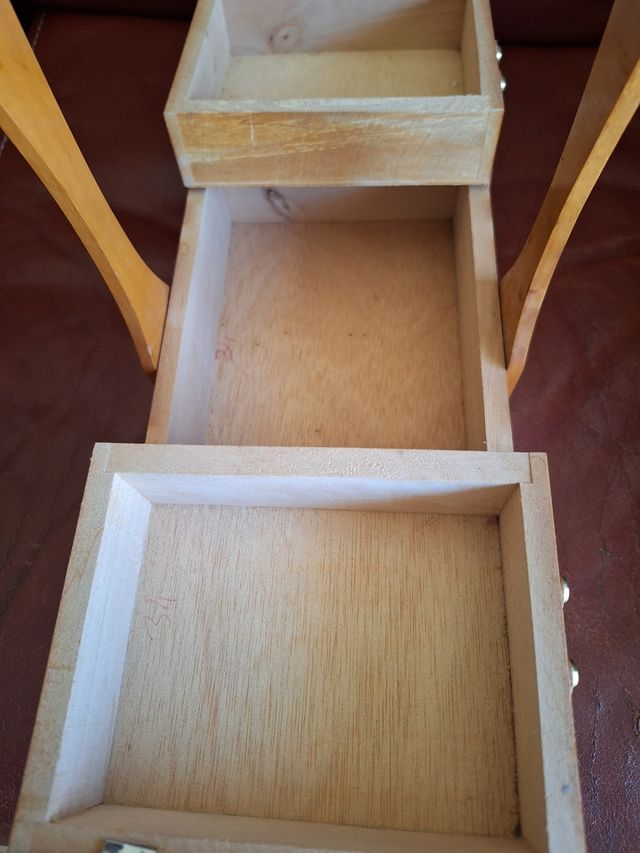 Costurero vintage madera