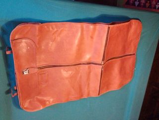 Portatrajes de cuero porta trajes 