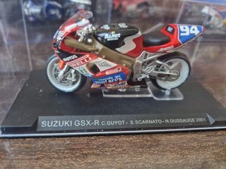 Maqueta Suzuki GSX-R C. Guyot - S. Scarn